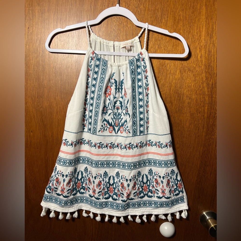 Skies Are Blue brand, size MP white/orange/green floral embroidered blouse